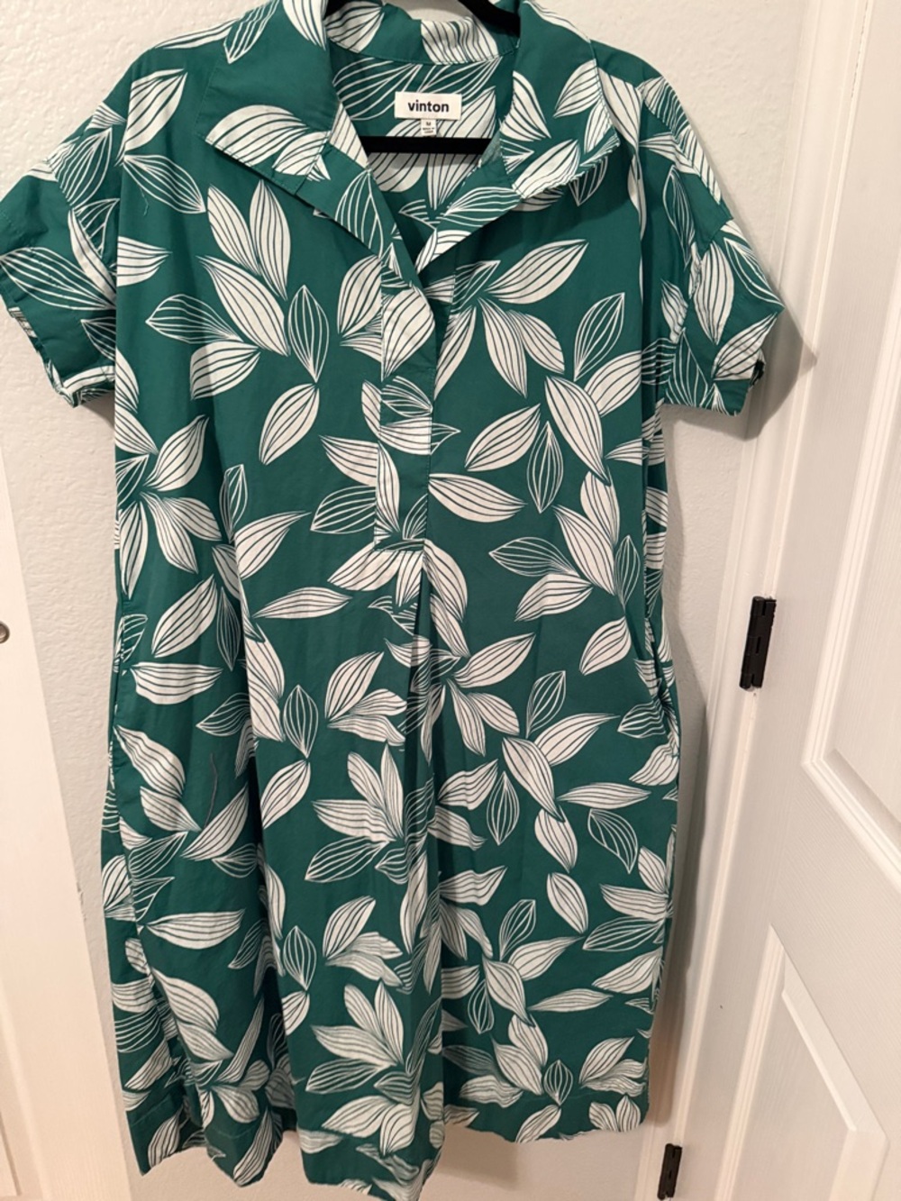 Vinton Green Leaf Print Button-Front Dress